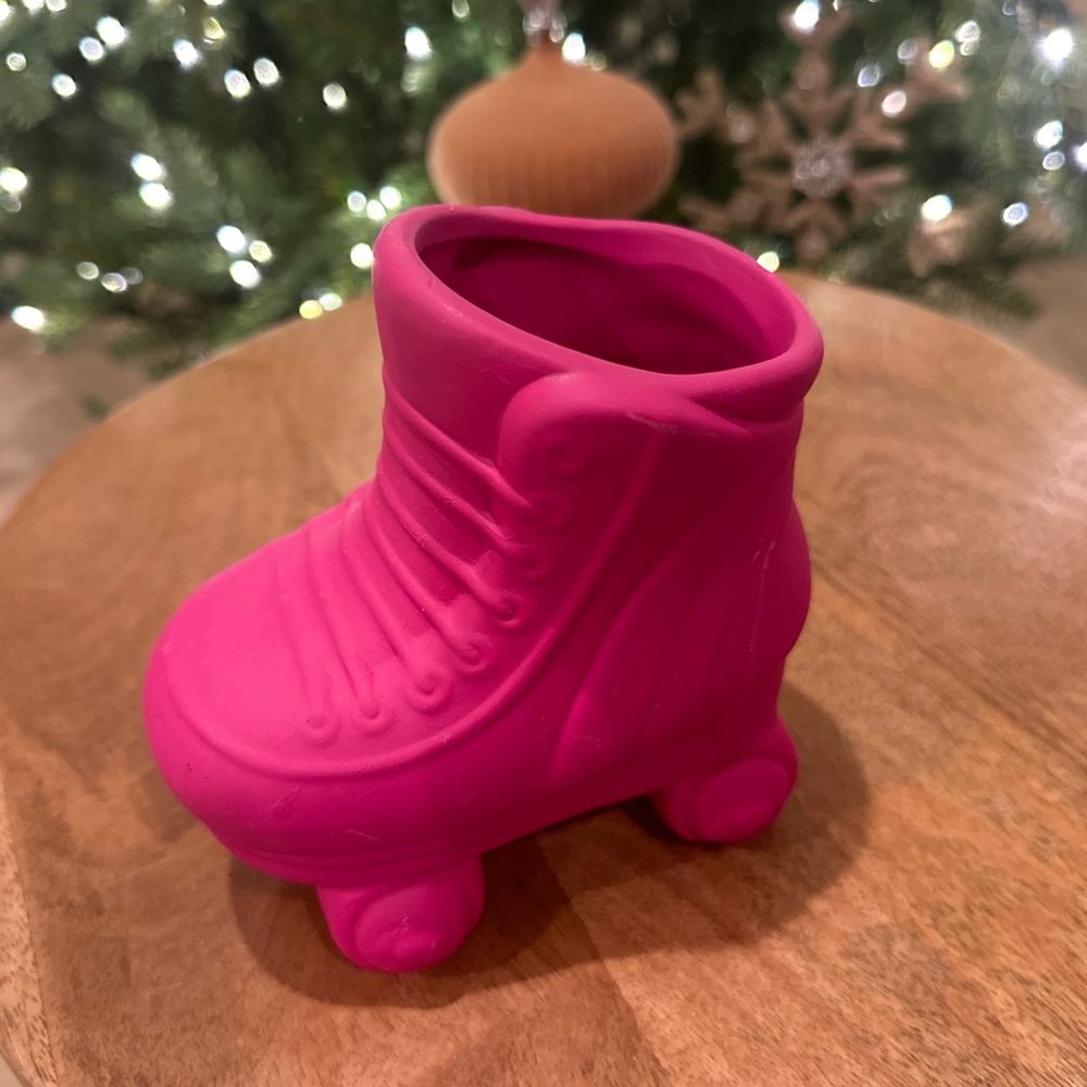 Target playground dollar spot hot pink skate pencil holder planter pot ceramic - Picture 2 of 8